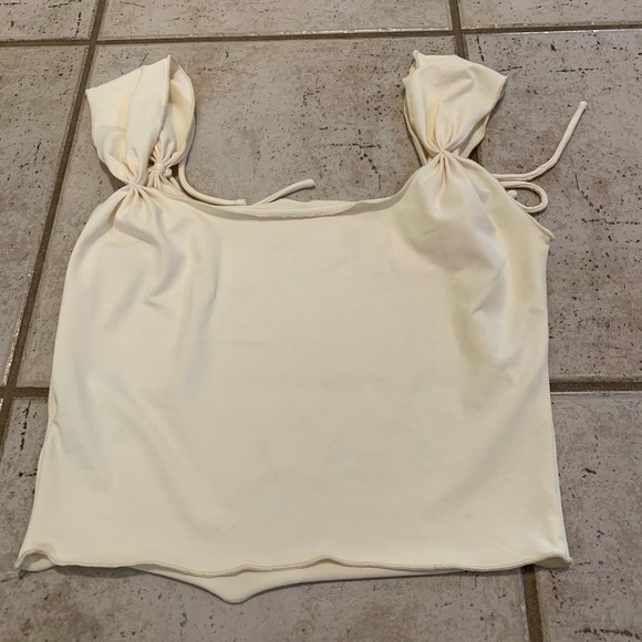 💛 SHEIN Yellow Tie-Shoulder Crop Top, Size M - Picture 7 of 8